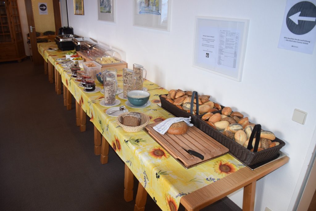 Naturfreundehaus Freibergsee buffet2