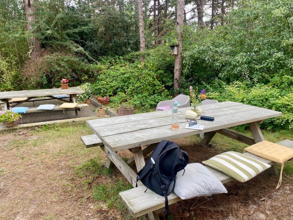 Foto Folks buiten zitten